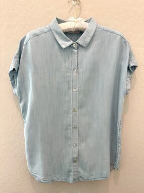 SOFT SURROUNDINGS Light Blue Chambray Button Front Short Sleeve Shirt Top Small